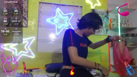 Snapshot of andy_staar18 chatting on November 3, 7:15 pm andy online show from November 3, 7:15 pm