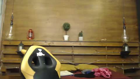 Snapshot of andy_staar18 chatting on November 14, 7:23 pm andy online show from November 14, 7:23 pm