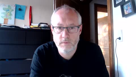 Snapshot of andyberg8 chatting on October 2, 5:58 am Andy online show from October 2, 5:58 am