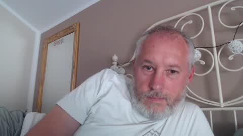 Snapshot of andyberg8 chatting on August 4, 11:35 am Andy online show from August 4, 11:35 am