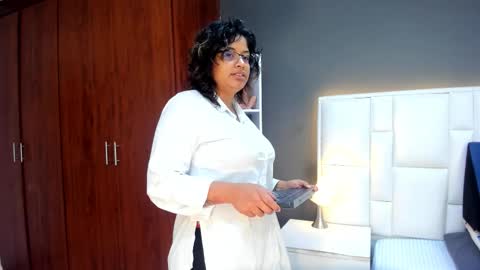 Snapshot of andyel2017 chatting on March 24, 1:27 pm Andy D online show from March 24, 1:27 pm