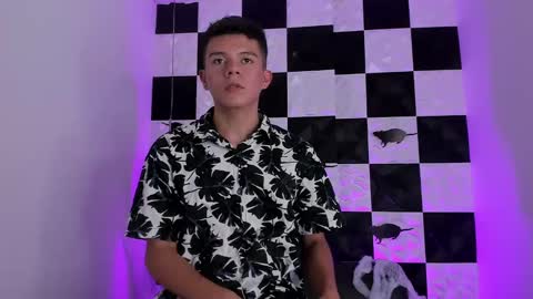 andyfame11 online show from October 18, 7:03 pm