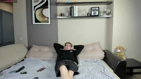 Snapshot of andyjey_ chatting on September 28, 7:30 pm Mandy and Andy online show from September 28, 7:30 pm