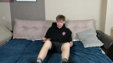 Snapshot of andyjey_ chatting on October 5, 7:45 pm Mandy and Andy online show from October 5, 7:45 pm