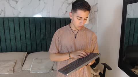 Andy Joy  online show from December 24, 12:33 pm