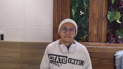 Andy Joy  online show from November 6, 11:33 am