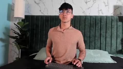 Andy Joy  online show from July 31, 11:42 am