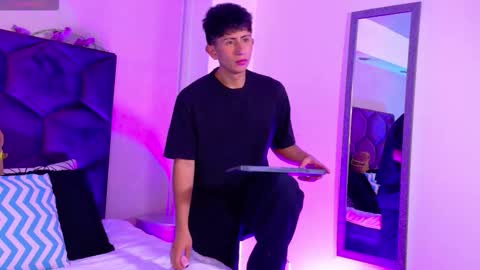 Snapshot of andyjustgame_ chatting on March 13, 4:52 am andyjustgame online show from March 13, 4:52 am