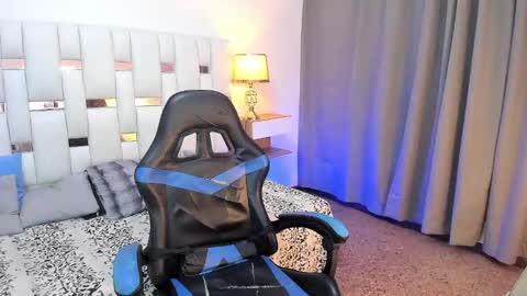 Snapshot of andykings_1 chatting on March 20, 2:38 am Andy Kings online show from March 20, 2:38 am