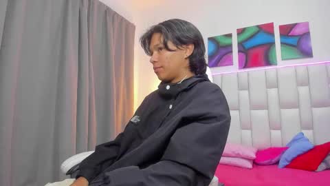 Snapshot of andykings_1 chatting on March 25, 3:01 am Andy Kings online show from March 25, 3:01 am