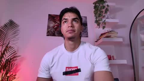 Snapshot of andypalmerr chatting on June 5, 5:58 am andypalmerr online show from June 5, 5:58 am