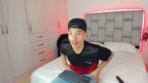 Snapshot of andyrush__ chatting on March 17, 4:28 am AndyRush online show from March 17, 4:28 am