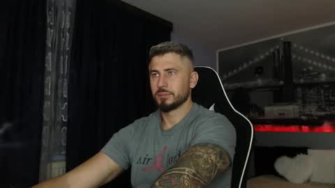 Snapshot of andysoul340 chatting on November 7, 12:21 am Magic Andy online show from November 7, 12:21 am