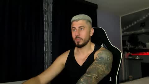 Snapshot of andysoul340 chatting on December 5, 1:25 am Magic Andy online show from December 5, 1:25 am