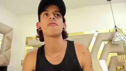 Snapshot of andyxibrat chatting on September 8, 9:58 pm andyxibrat online show from September 8, 9:58 pm