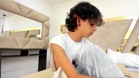 Snapshot of andyxibrat chatting on September 16, 7:26 pm andyxibrat online show from September 16, 7:26 pm