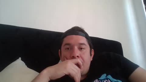 Snapshot of andyzeta10 chatting on December 16, 1:54 pm andyzeta10 online show from December 16, 1:54 pm