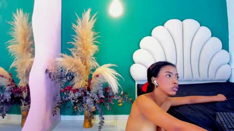ANEE SAVAL online show from January 6, 6:10 pm