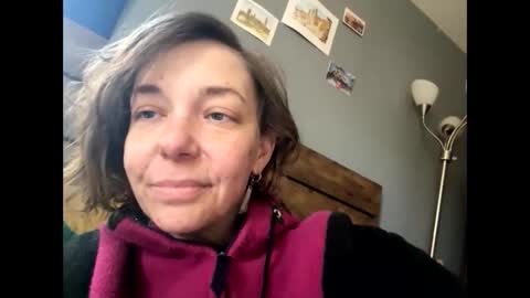 Snapshot of aneoakley chatting on October 31, 6:09 pm aneoakley online show from October 31, 6:09 pm