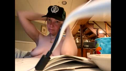 Snapshot of aneoakley chatting on November 4, 1:10 pm aneoakley online show from November 4, 1:10 pm