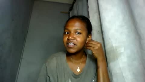 anequat01 online show from February 1, 11:53 am