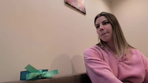 Snapshot of anet228 chatting on March 6, 9:55 pm anet228 online show from March 6, 9:55 pm