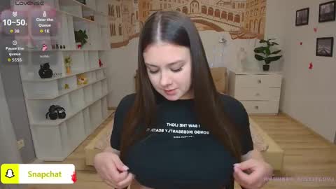 Snapshot of anettamilder chatting on April 30, 7:36 am Aneta online show from April 30, 7:36 am