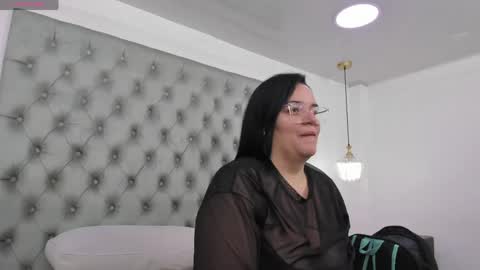 Snapshot of anette_cooper chatting on May 4, 4:30 am anette_cooper online show from May 4, 4:30 am
