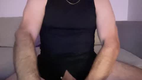 anewsummer online show from February 8, 6:39 am