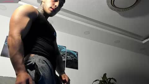 Snapshot of angeel_d035 chatting on December 15, 12:40 am Angel online show from December 15, 12:40 am