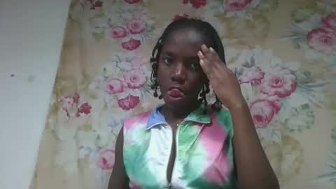 Snapshot of angeeliine chatting on March 3, 5:08 pm angeeliine online show from March 3, 5:08 pm