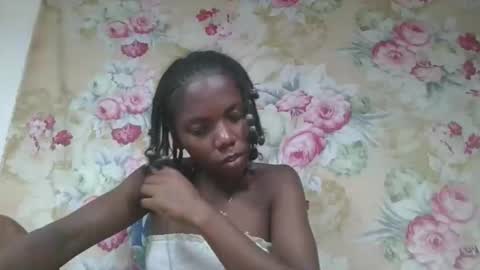 Snapshot of angeeliine chatting on March 8, 2:04 am angeeliine online show from March 8, 2:04 am