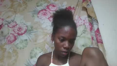 Snapshot of angeeliine chatting on March 19, 8:40 am angeeliine online show from March 19, 8:40 am