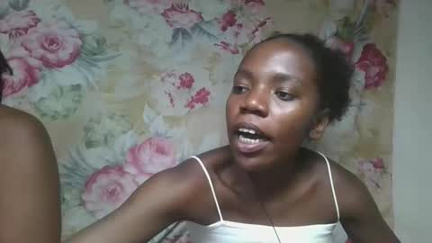 Snapshot of angeeliine chatting on March 23, 2:32 pm angeeliine online show from March 23, 2:32 pm