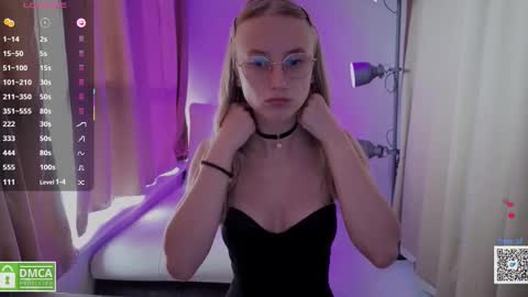 angeellina online show from October 11, 9:30 am