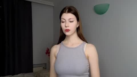 Snapshot of angel___face chatting on November 4, 6:40 pm Keira online show from November 4, 6:40 pm