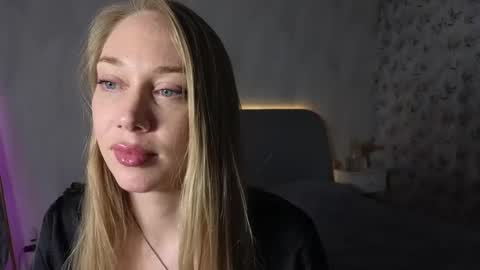 angel  blonde  online show from October 9, 5:55 pm