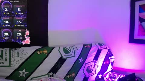 Snapshot of angel__dreams chatting on March 24, 3:44 am ANGEL online show from March 24, 3:44 am