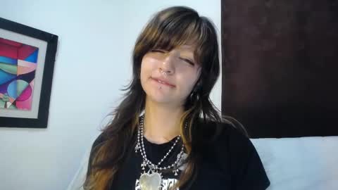 Snapshot of angel__dreams chatting on March 27, 3:23 am ANGEL online show from March 27, 3:23 am