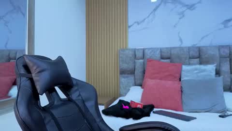 Snapshot of angel__kiss chatting on October 16, 11:44 am angel__kiss online show from October 16, 11:44 am