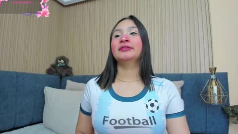 Snapshot of angel__ponce chatting on September 21, 1:24 pm angel__ponce online show from September 21, 1:24 pm