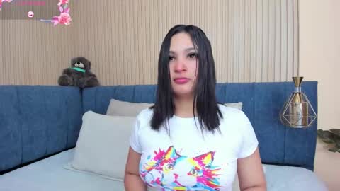 Snapshot of angel__ponce chatting on October 21, 7:25 pm angel__ponce online show from October 21, 7:25 pm