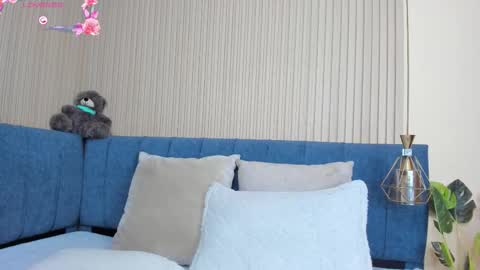 Snapshot of angel__ponce chatting on October 30, 7:25 pm angel__ponce online show from October 30, 7:25 pm