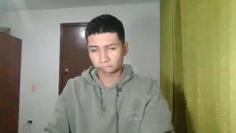 angel_ale online show from December 26, 11:46 pm