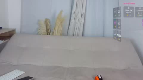 angel_boy01 online show from June 5, 1:56 am