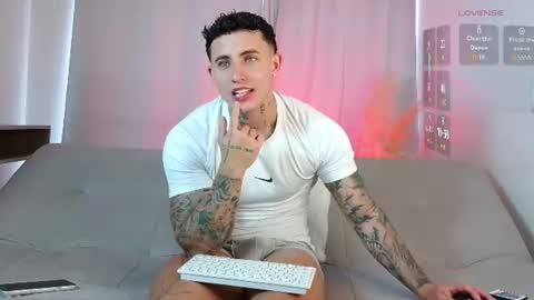angel_boy01 online show from June 27, 5:40 pm
