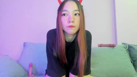 Snapshot of angel_cakee chatting on May 30, 7:22 pm Luluu Chu online show from May 30, 7:22 pm