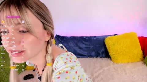 Snapshot of angel_claire chatting on March 6, 11:56 pm Claire - be back soon online show from March 6, 11:56 pm