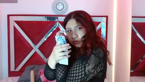 angel_cole_ online show from September 14, 1:43 pm