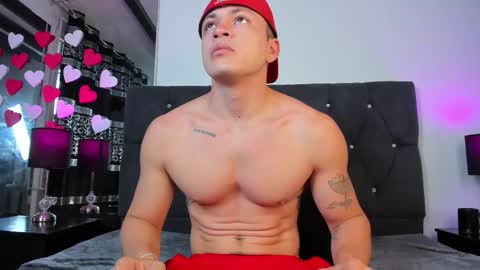 Snapshot of angel_cuervo chatting on February 24, 12:47 pm Angel Cuervo online show from February 24, 12:47 pm